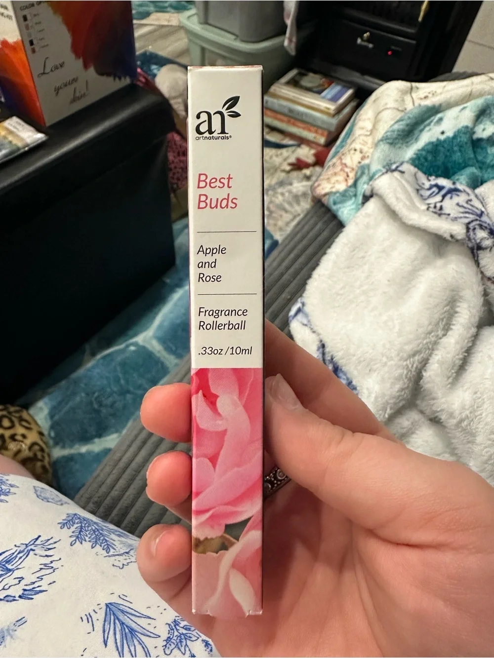 aroma ritual Best Buds Apple & Rose Fragrance Rollerball — Pink